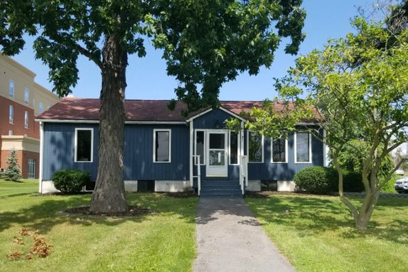 Allstate Insurance: 6383 Court Street Rd, East Syracuse, NY 13057